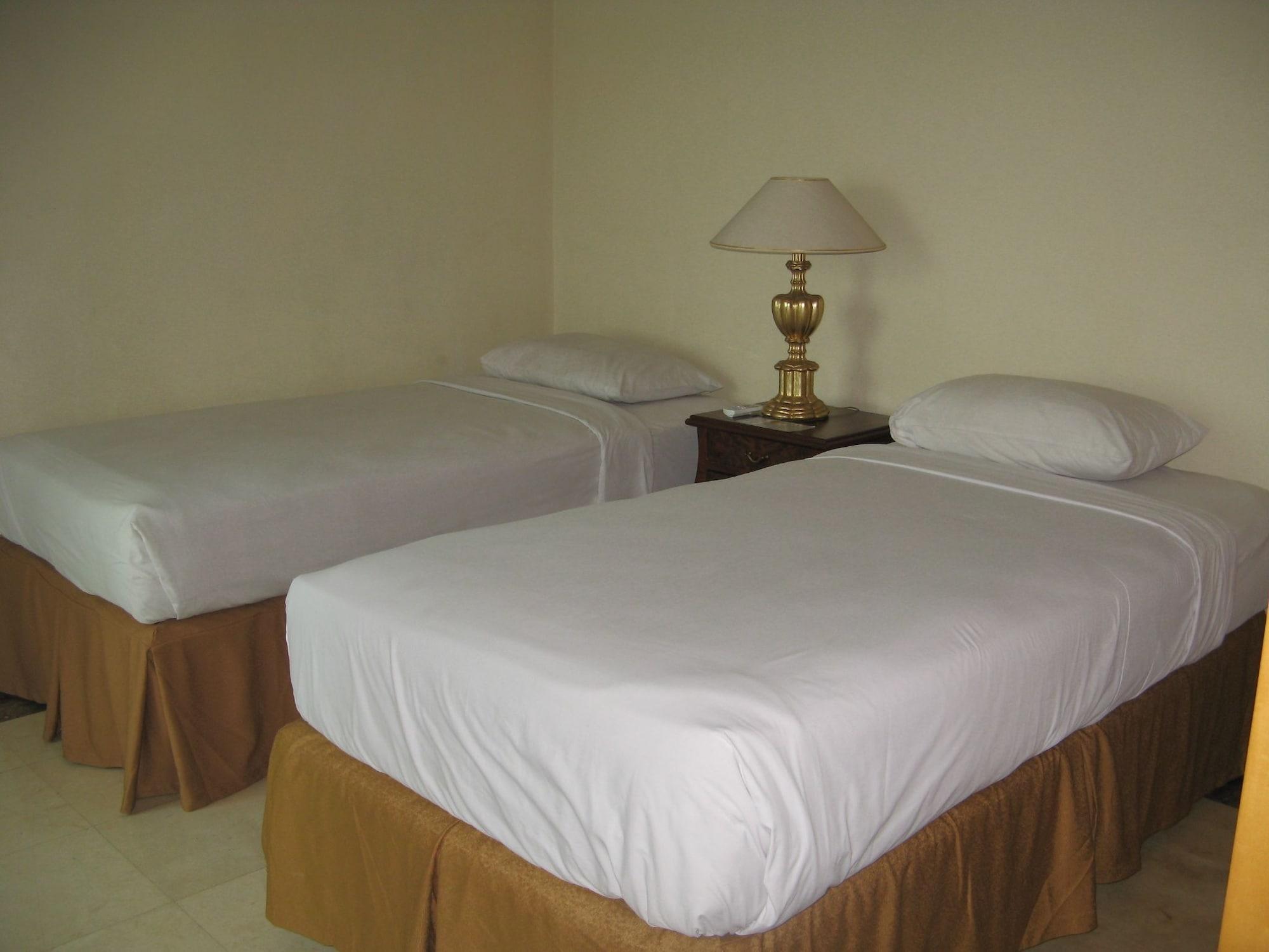 Batavia Hotel & Serviced Apartments Jakarta Exterior foto