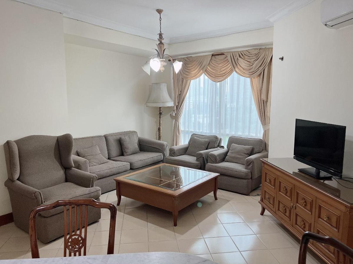 Batavia Hotel & Serviced Apartments Jakarta Exterior foto