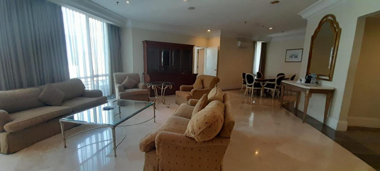 Batavia Hotel & Serviced Apartments Jakarta Exterior foto