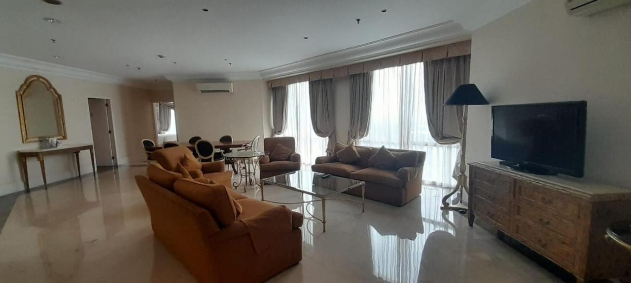 Batavia Hotel & Serviced Apartments Jakarta Exterior foto