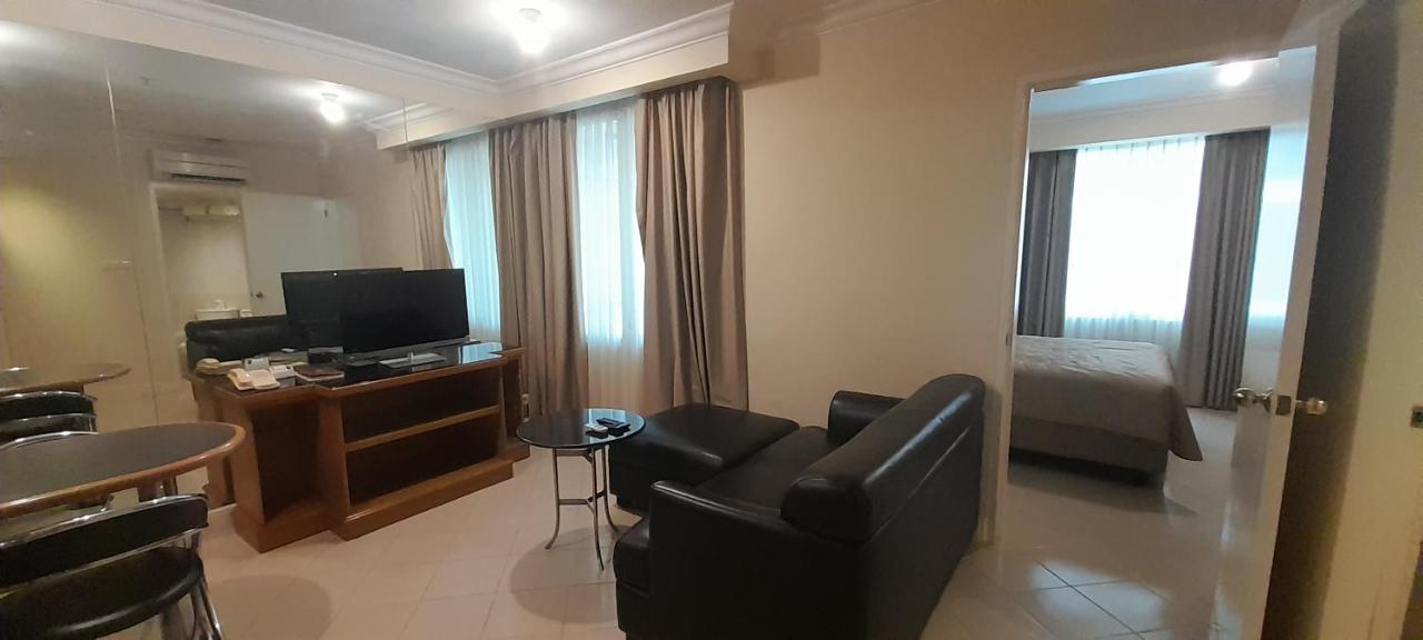 Batavia Hotel & Serviced Apartments Jakarta Exterior foto
