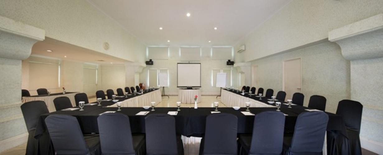 Batavia Hotel & Serviced Apartments Jakarta Exterior foto